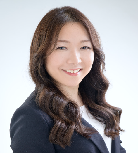 小巻 亜矢 氏